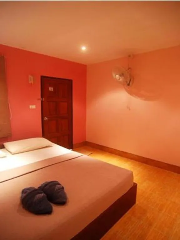 *** Guest house Lanta Bee Garden Bungalow Sha Extra Plus Koh Lanta Thailand