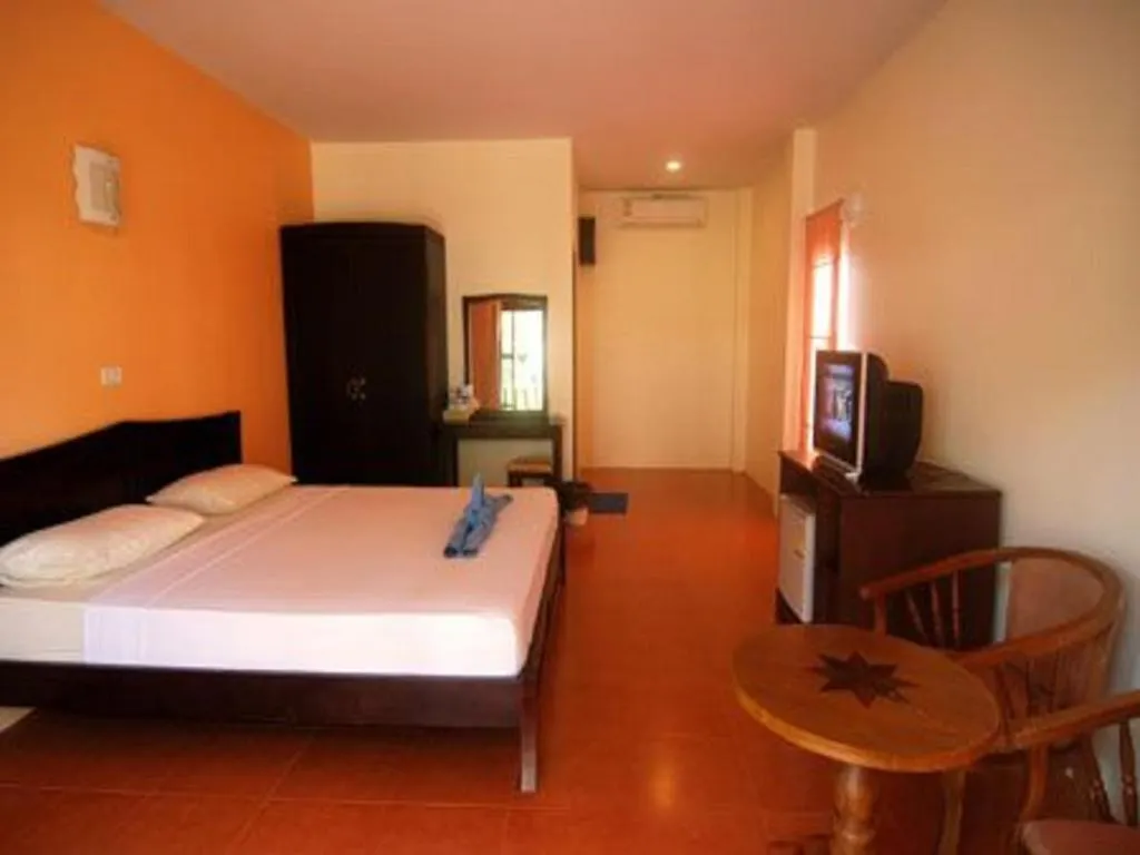 Lanta Bee Garden Bungalow Sha Extra Plus Koh Lanta 3*,  Thailand